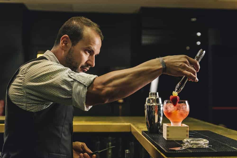 trovare-lavoro-come-barman-le-opportunita-per-i-piu-qualificati
