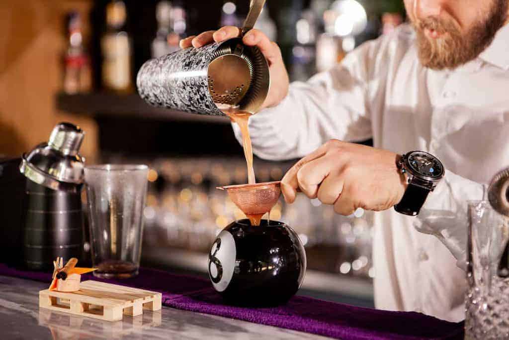 Bartender-a-Londra